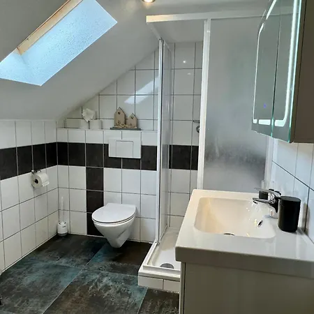 Danny's Woertherseeblick Apartman *
